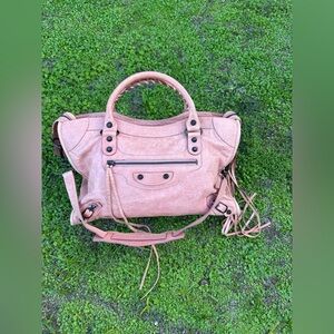 SOLD balenciaga city classic.